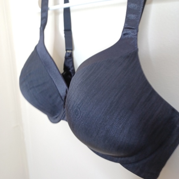 Vanity Fair Women's Illumination Full Figure Underwire Bra 76338. 38C Black - Picture 8 of 14